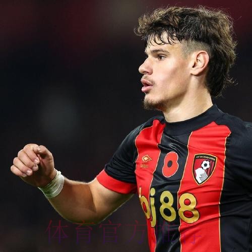 马卡:马竞有意免签塞巴略斯 球员还在等待皇马表态 马卡:马竞有意免签塞巴略斯 球员还在等待皇马表态