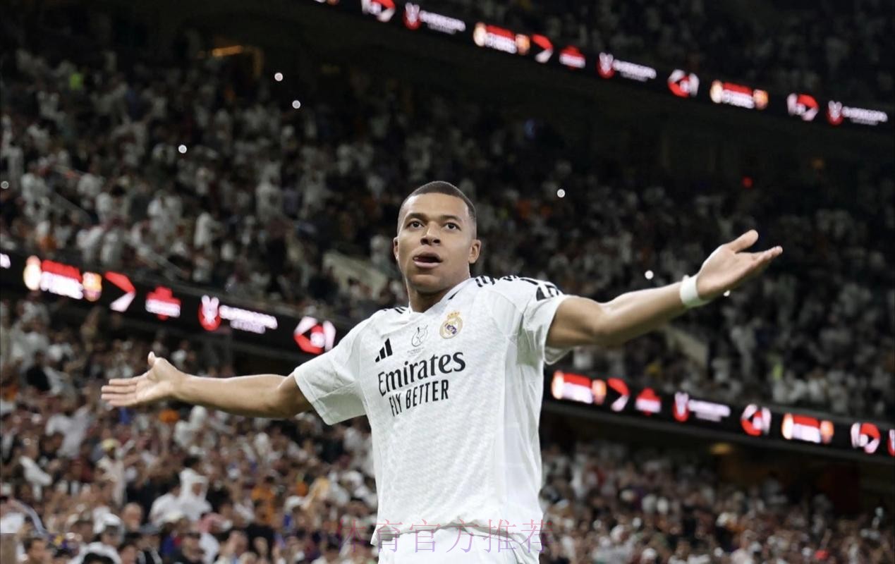 排面超大!姆巴佩亮相仪式:8万球迷见证 穿9号登场